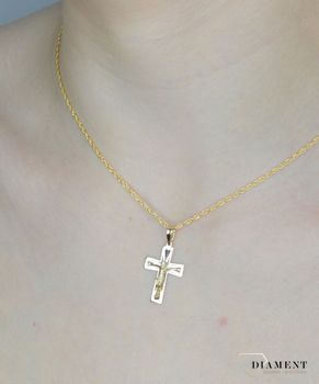Krzyżyk złoty z wizerunkiem Pana Jezusa DIA-ZAW-11251-375 (3).JPG