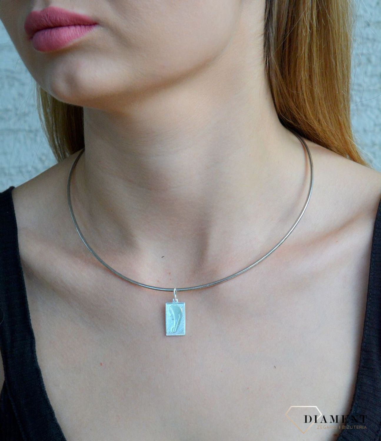 Srebrny medalik prostokątny z Matką Boską Fatimską  DIA-ZAW-11523-925. Srebrny medalik z Matką Boską. Medalik srebrny prostokątny. Srebrny medalik na pamiątkę Chrztu lub Komunii. Srebrny medalik z Matką Boską na prezent (2).jpg