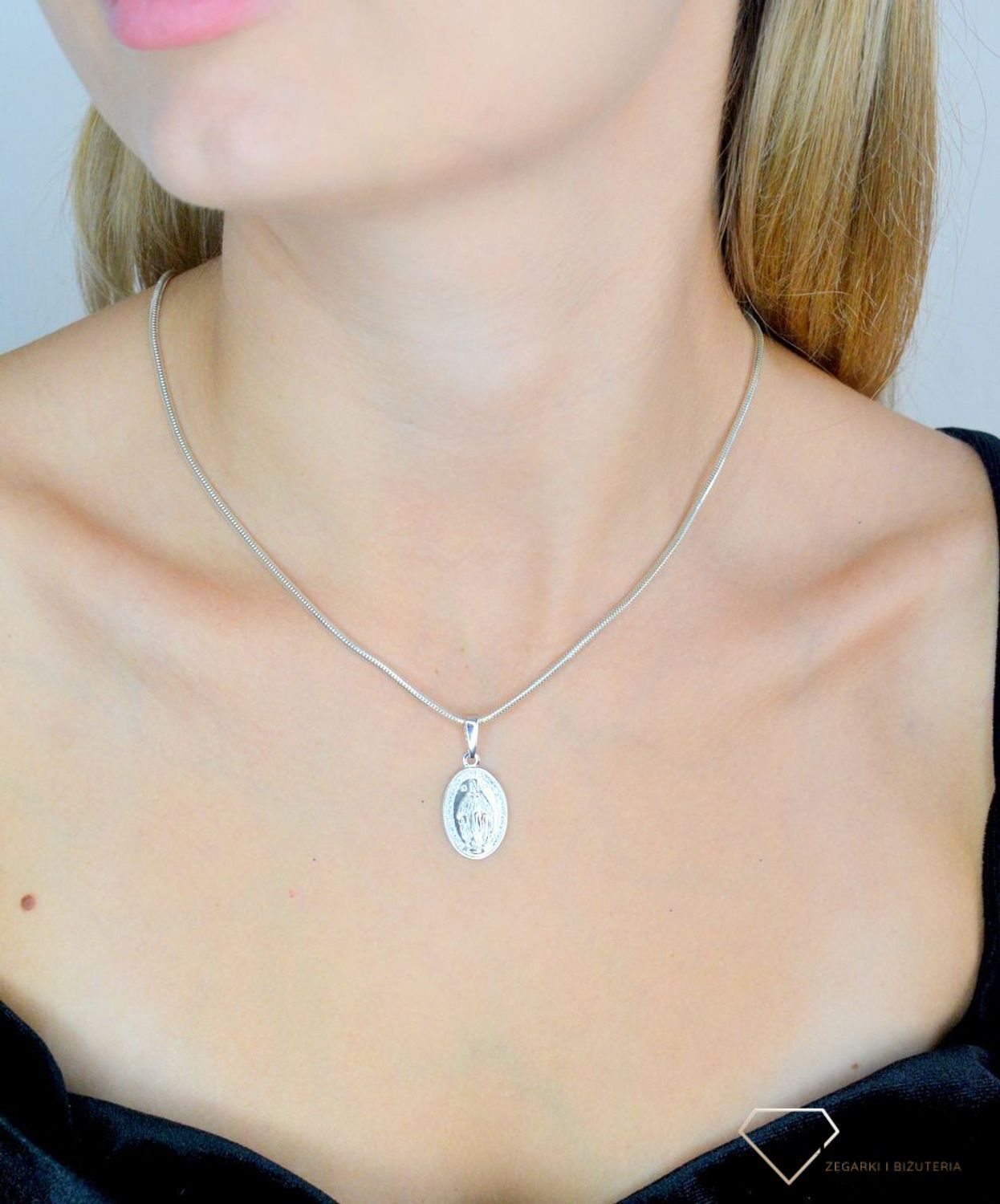 Srebrna zawieszka owalny rodowany medalik dwustronny Matka Boża Niepokalana DIA-ZAW-11543R-925.jpg