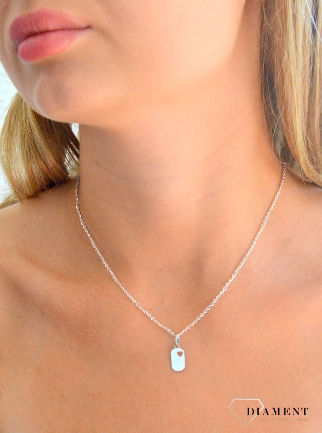 Srebrna zawieszka damska 925 prosta blaszka do graweru z serduszkiem DIA-ZAW-11836-925.jpg