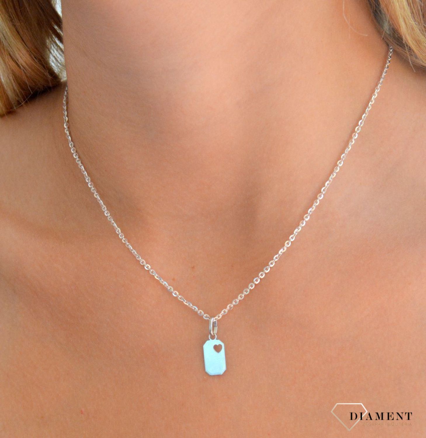 Srebrna zawieszka damska 925 prosta blaszka do graweru z serduszkiem DIA-ZAW-11836-925.jpg