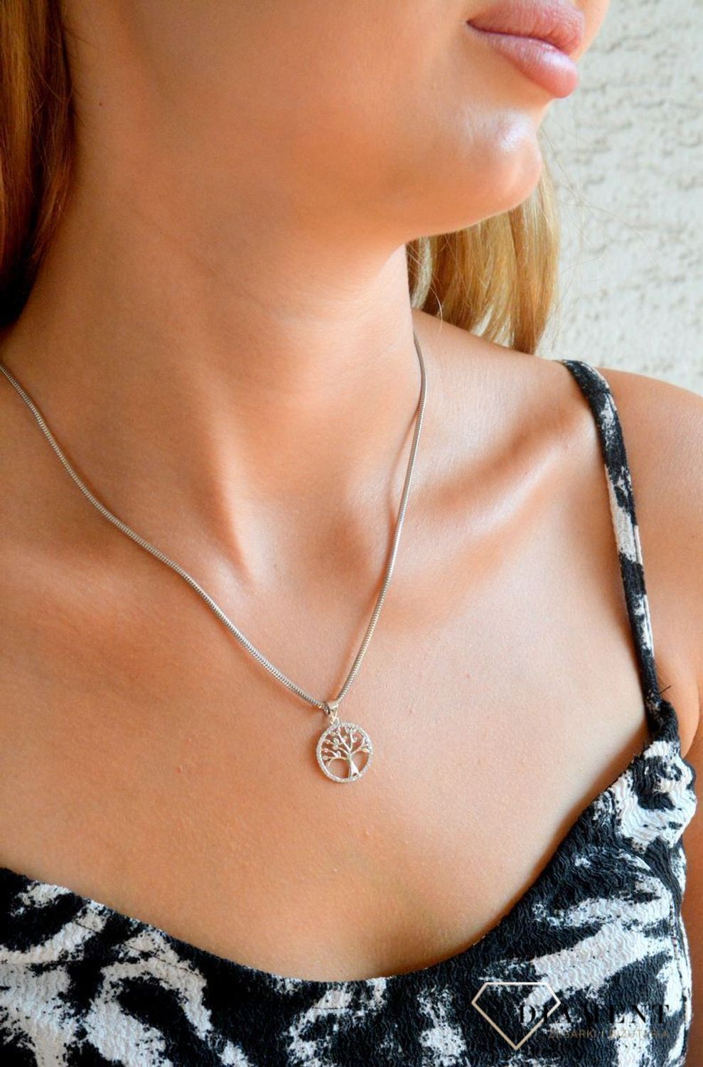 Srebrna zawieszka drzewko szczęścia z białymi cyrkoniami DIA-ZAW-11852-925.jpg