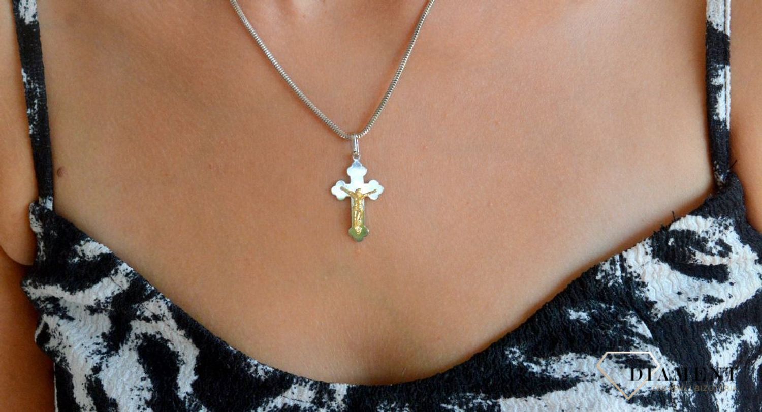 Srebrna zawieszka pokryty złotem krzyż z wizerunkiem Jezusa Chrystusa DIA-ZAW-11862-925.jpg