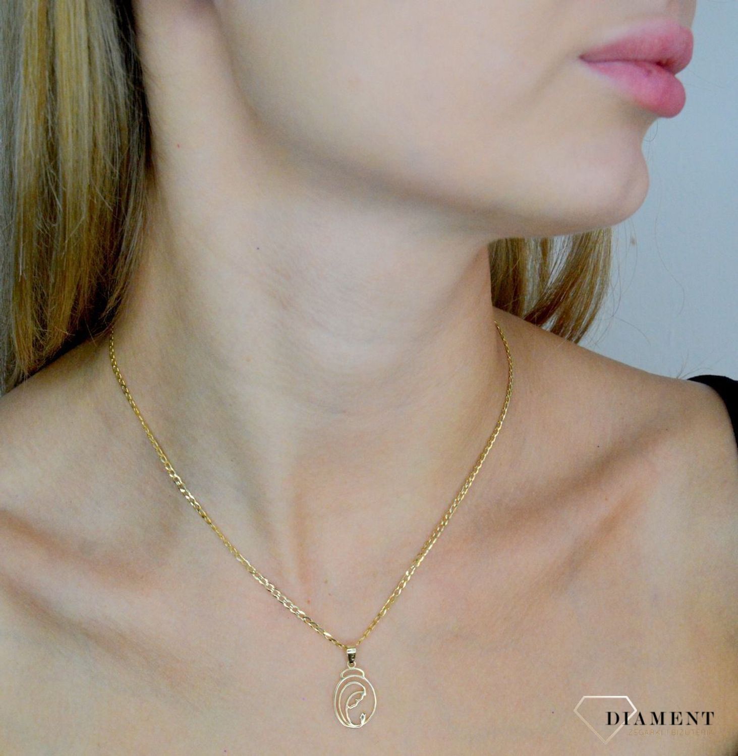 Złota zawieszka 585 owalny medalik z Maryją DIA-ZAW-11942-585. Złota zawieszka damska. Złota zawieszka próby 585. Złota zawieszka medalik święty. Złota zawieszka idealna na prezent. Medalik na chrzest, komunię ..jpg