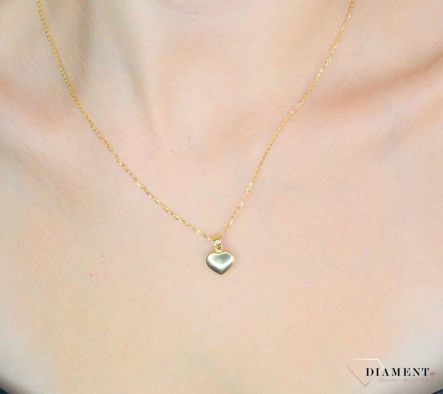 Złota zawieszka 585 wypukłe gładkie serduszko DIA-ZAW-11943-585. Złota zawieszka damska. Złota zawieszka próby 585. Złota zawieszka gładkie serce. Złota zawieszka idealna na prezent..jpg