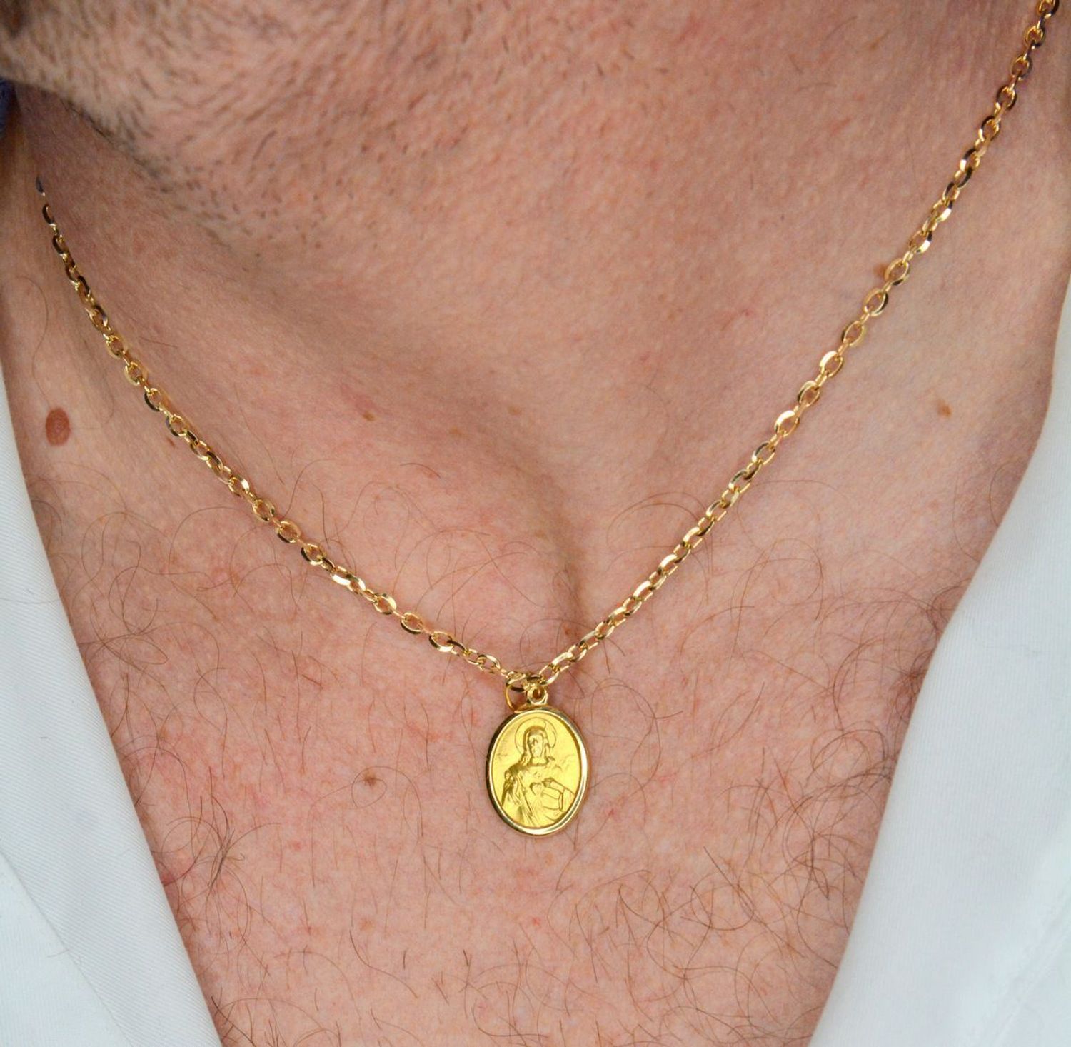 Zawieszka medalik szkaplerz owalny próba 585, DIA-ZAW-12172-585, Medalik będący wspaniałą pamiątką i prezentem z okazji chrztu, komunii czy bierzmowania. Zawieszka wykonana ze złota próby 585. Piękna biżuteria o bog.jpg