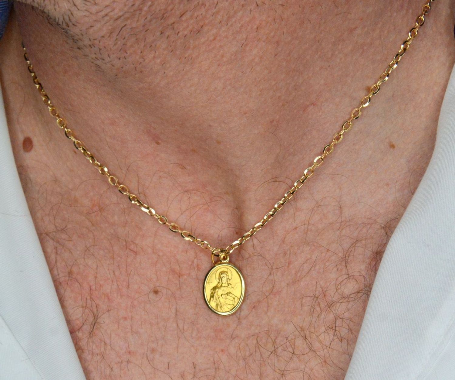 Zawieszka medalik szkaplerz owalny próba 585, DIA-ZAW-12172-585, Medalik będący wspaniałą pamiątką i prezentem z okazji chrztu, komunii czy bierzmowania. Zawieszka wykonana ze złota próby 585. Piękna biżuteria o bog.jpg