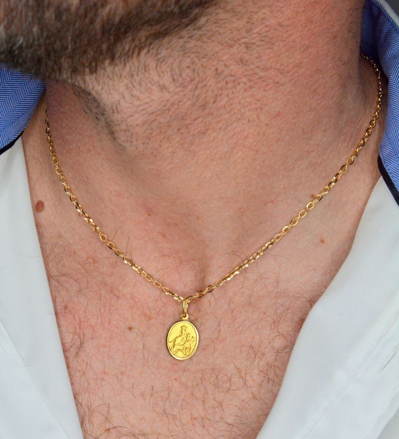 Zawieszka medalik szkaplerz owalny próba 585, DIA-ZAW-12172-585, Medalik będący wspaniałą pamiątką i prezentem z okazji chrztu, komunii czy bierzmowania. Zawieszka wykonana ze złota próby 585. Piękna biżuteria o bog.jpg