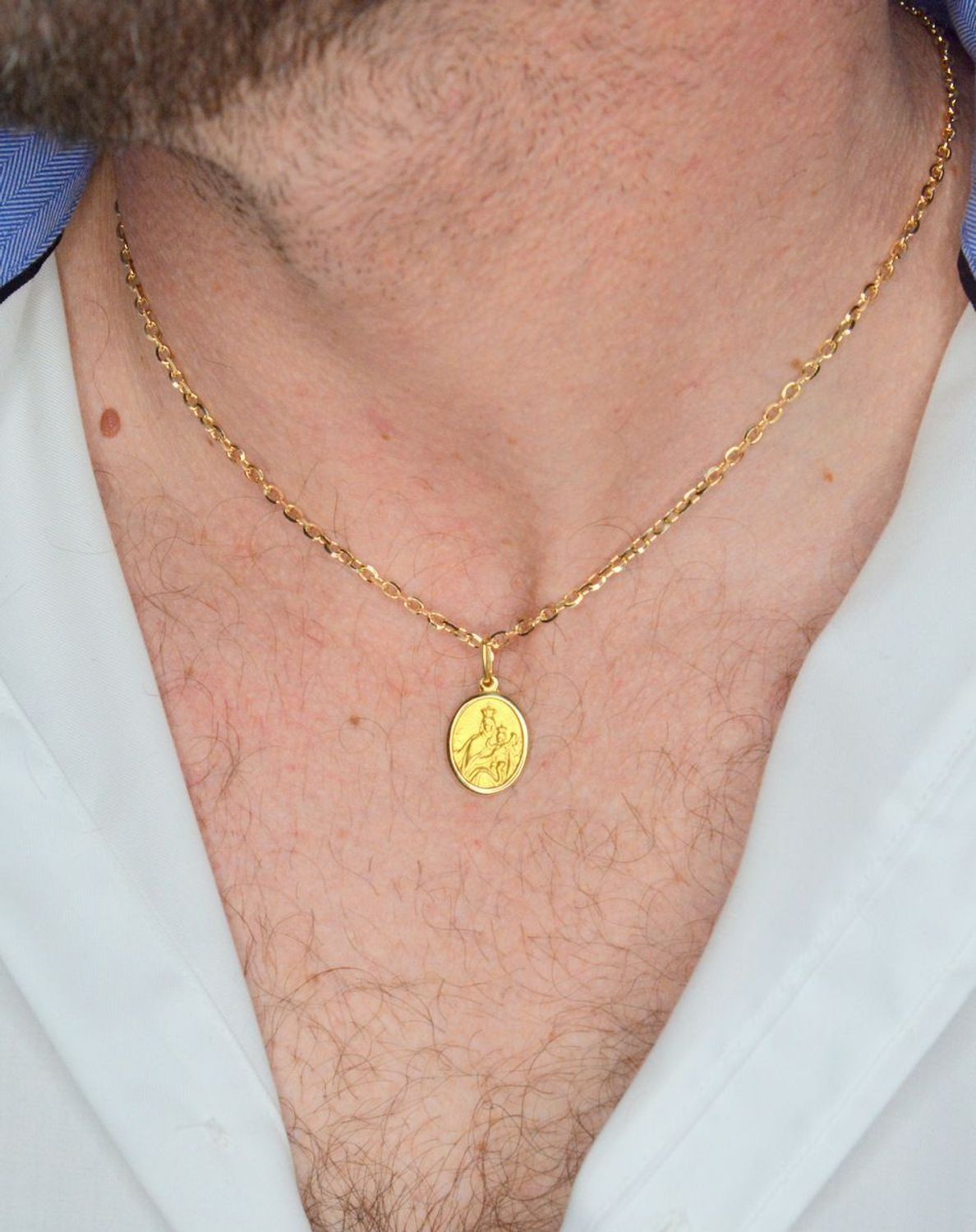 Zawieszka medalik szkaplerz owalny próba 585, DIA-ZAW-12172-585, Medalik będący wspaniałą pamiątką i prezentem z okazji chrztu, komunii czy bierzmowania. Zawieszka wykonana ze złota próby 585. Piękna biżuteria o bog.jpg