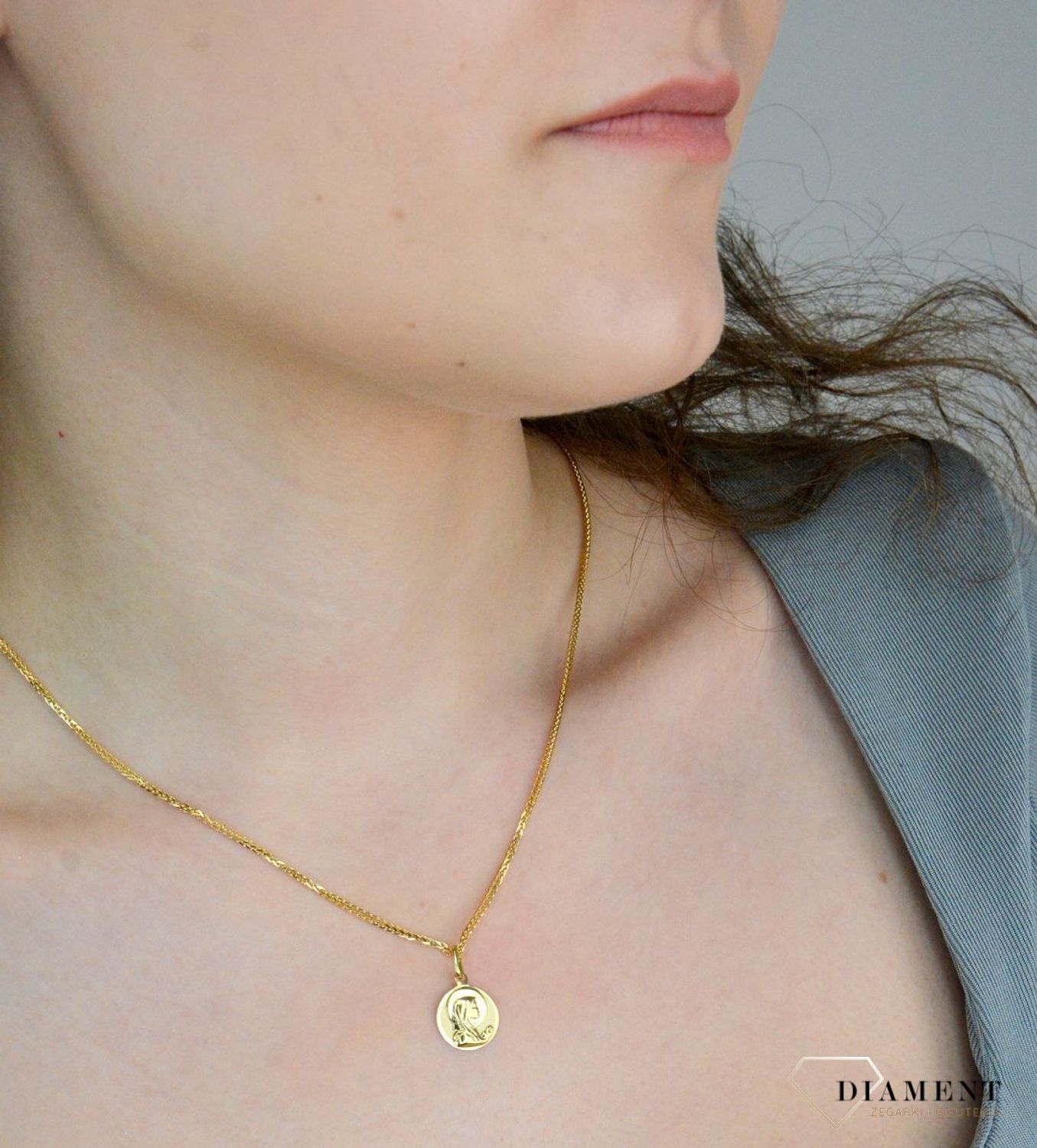 Zawieszka złota medalik matka boska próba 585, DIA-ZAW-12174-585, Medalik będący wspaniałą pamiątką i prezentem z okazji chrztu, komunii czy bierzmowania. Zawieszka wykonana.jpg