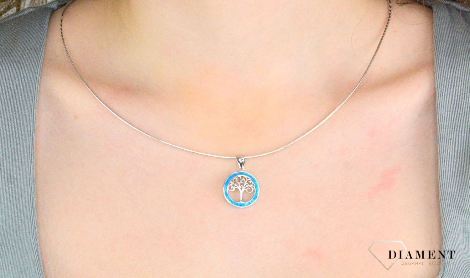 Srebrna zawieszka damska 925 okrągłe drzewko szczęścia z niebieskim opalem DIA-ZAW-12263-925.jpg