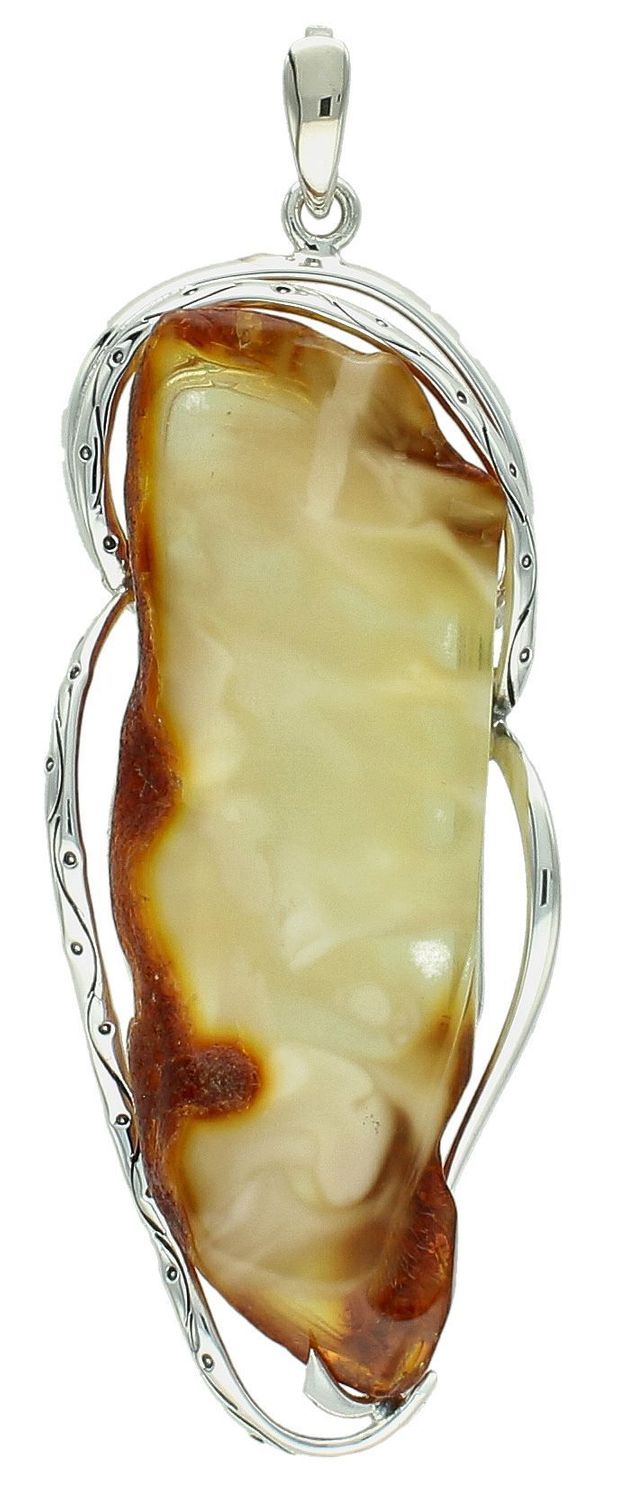 Zawieszka srebrna z dużym bursztynem bałtyckim pr 925, DIA-ZAW-12732-925 Srebrna zawieszka z dużym bursztynem bałtyckim to propozycja od Sklepu Jubilerskiego Diament. 1.jpg