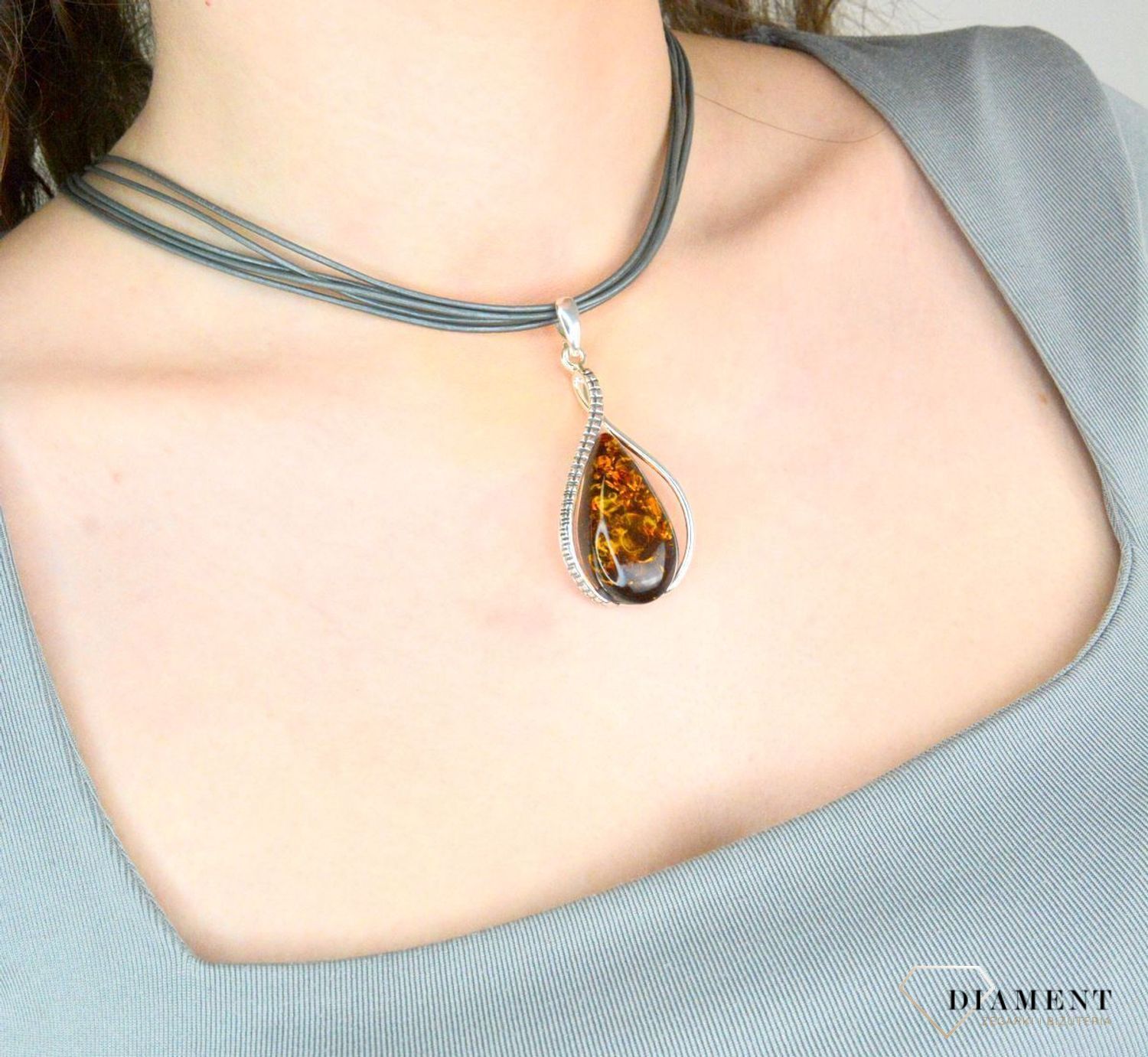 Zawieszka srebra z bursztynem bałtyckim łezka pr. 925, DIA-ZAW-12776-925.jpg