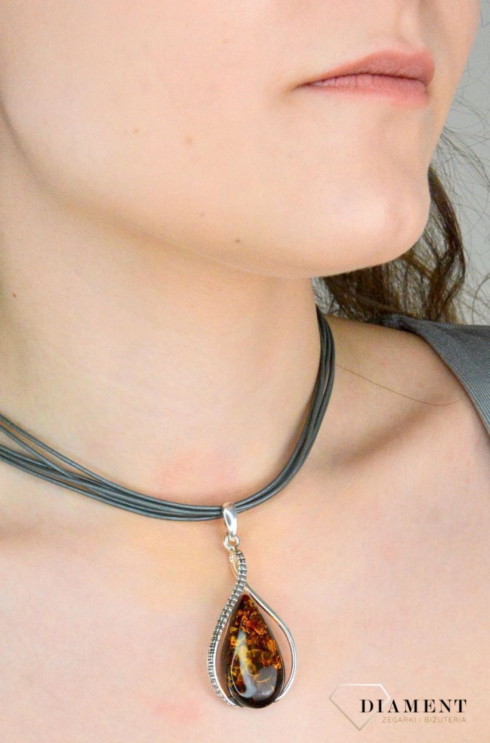 Zawieszka srebra z bursztynem bałtyckim łezka pr. 925, DIA-ZAW-12776-925.jpg