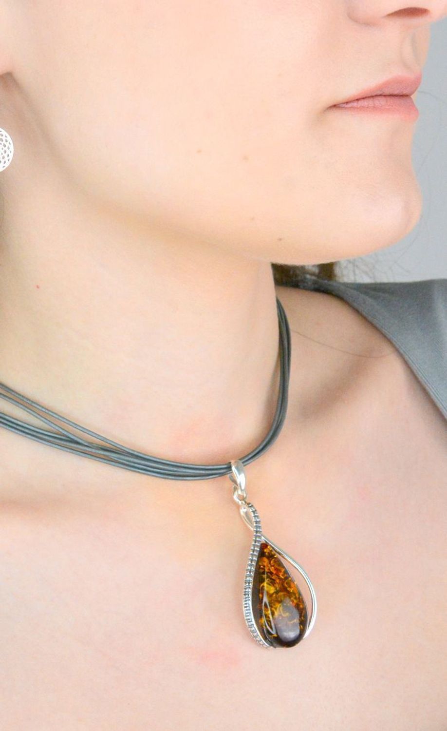 Zawieszka srebra z bursztynem bałtyckim łezka pr. 925, DIA-ZAW-12776-925.jpg