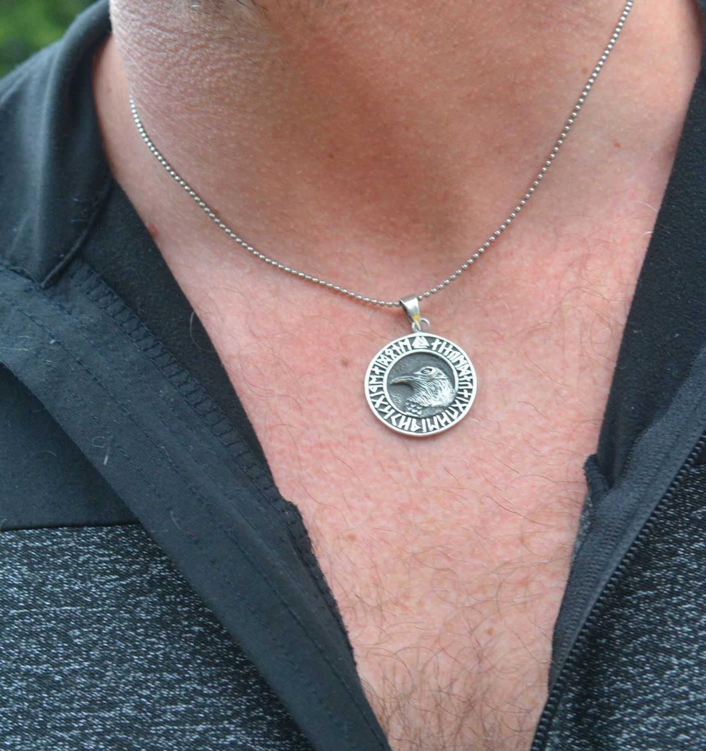 Srebrna zawieszka Kruk z runami DIA-ZAW-12991-925  Nordycka biżuteria męska – Srebro 925.jpg