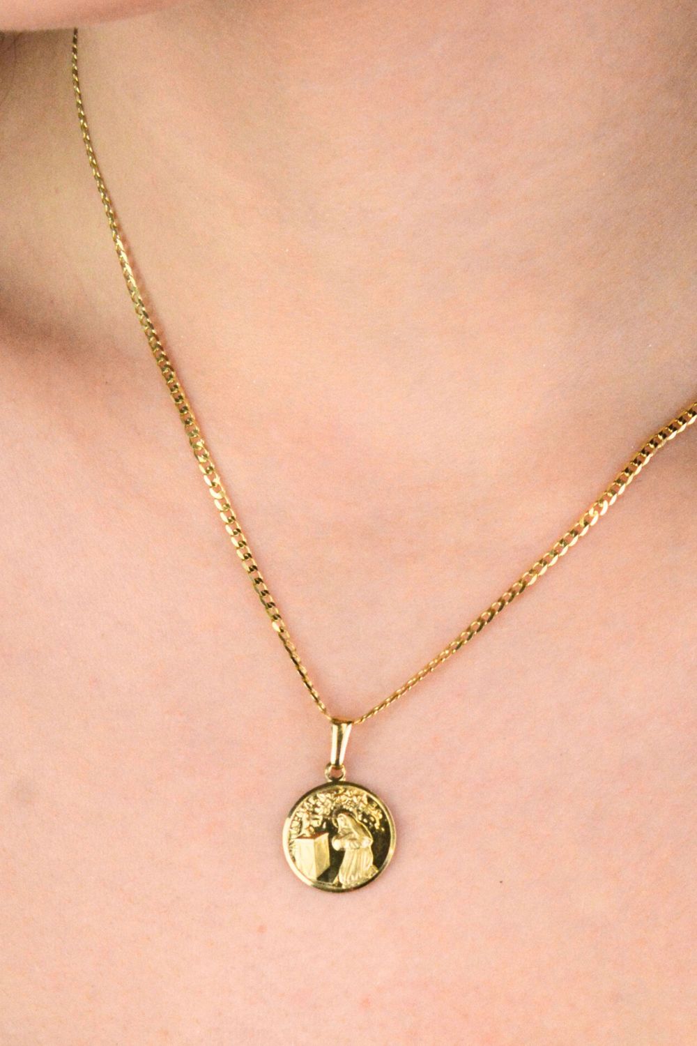 Złota zawieszka medalik Święta Rita  Złoto próby 585.jpg