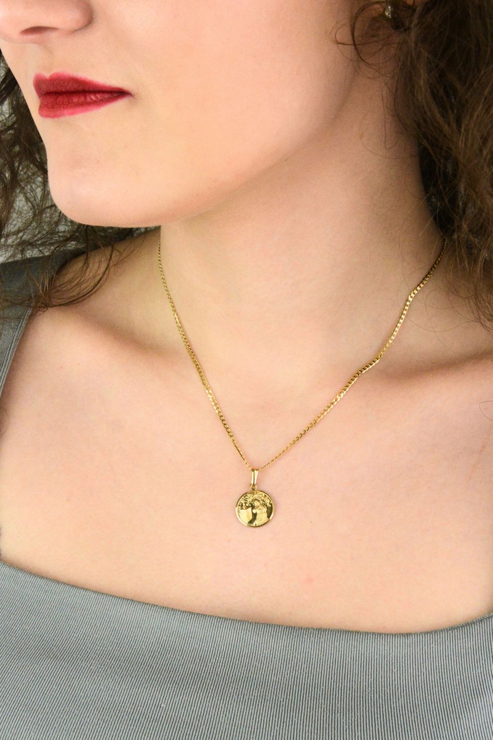 Złota zawieszka medalik Święta Rita  Złoto próby 585.jpg