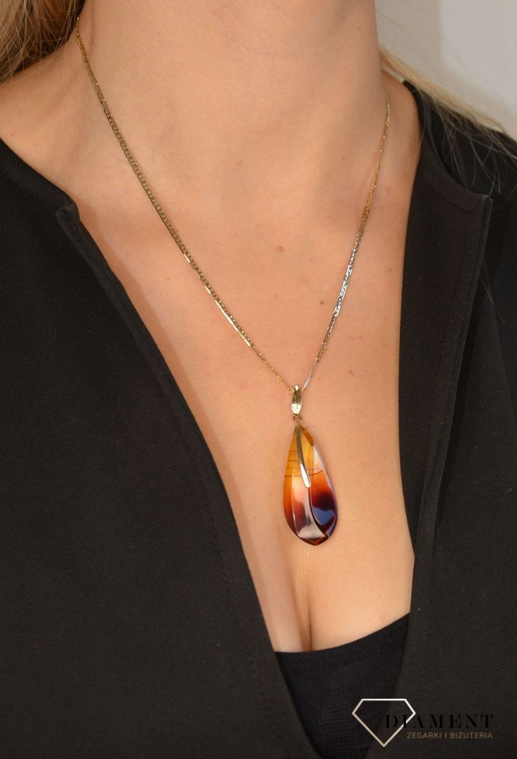 Złota zawieszka 585 bursztyn w kształcie łezki DIA-ZAW-1366-585.jpg