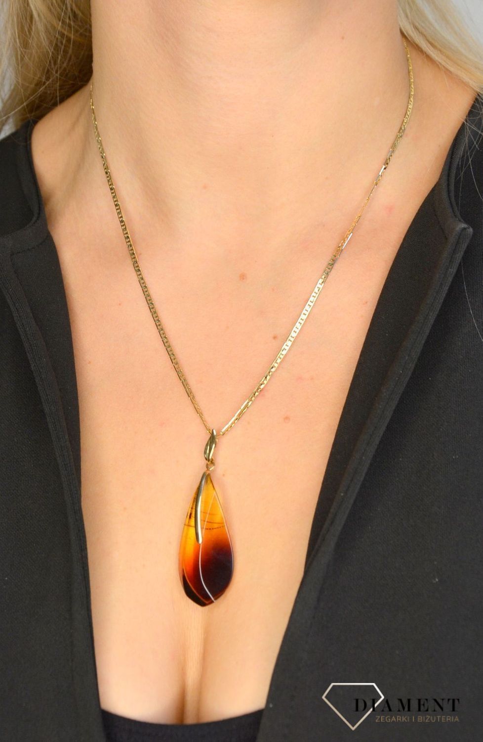 Złota zawieszka 585 bursztyn w kształcie łezki DIA-ZAW-1366-585.jpg