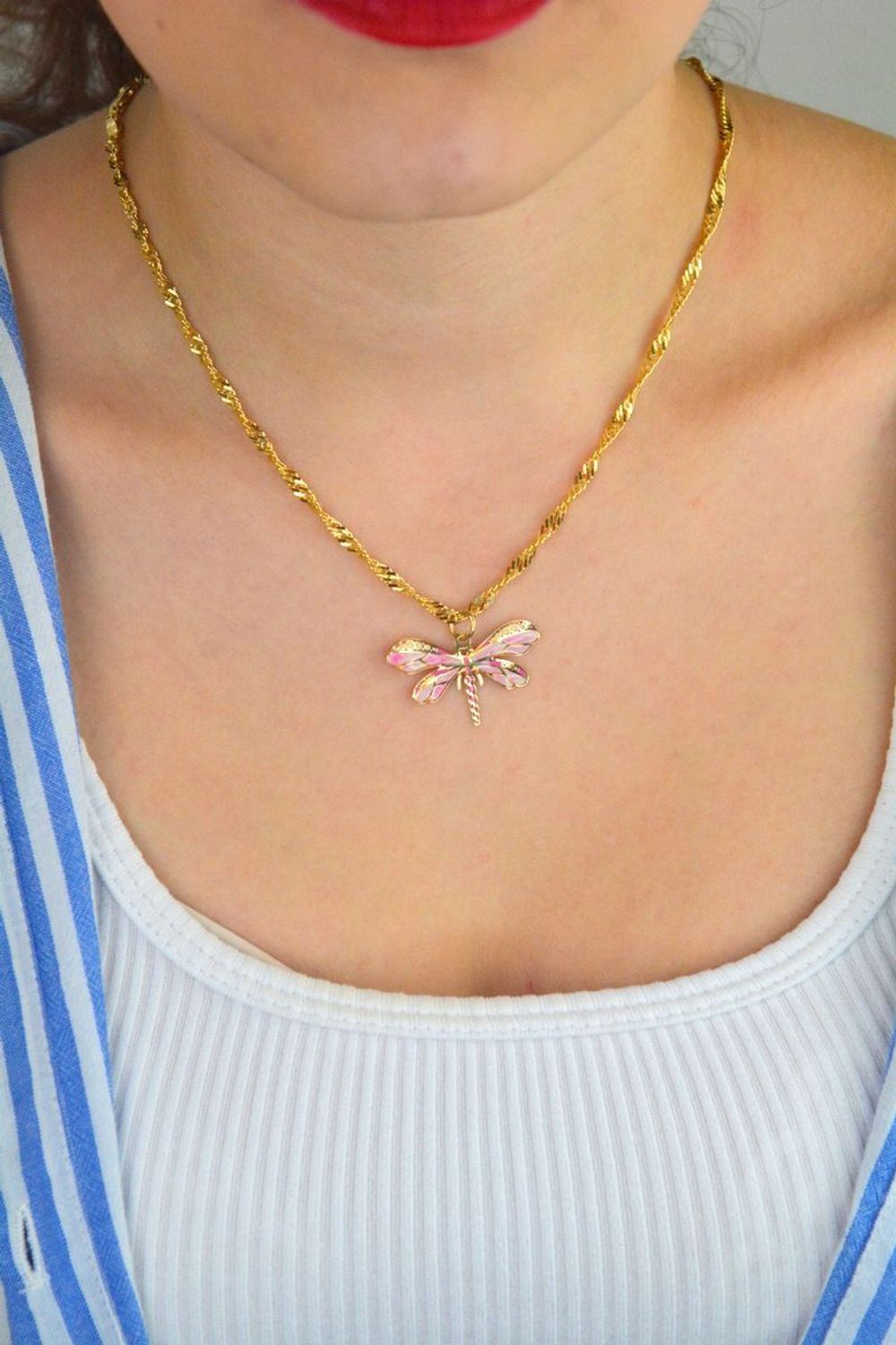 Zawieszka damska złota 585 różowy motyl z emalią DIA-ZAW-13704-585.jpg