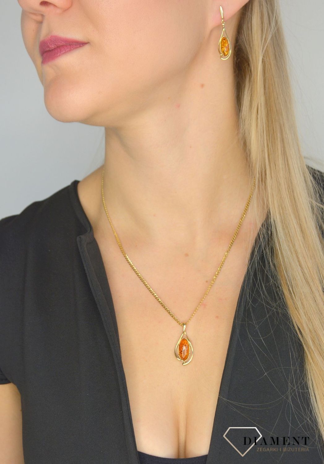 Złota zawieszka 585 bursztyn w kształcie łezki DIA-ZAW-1372-585.jpg