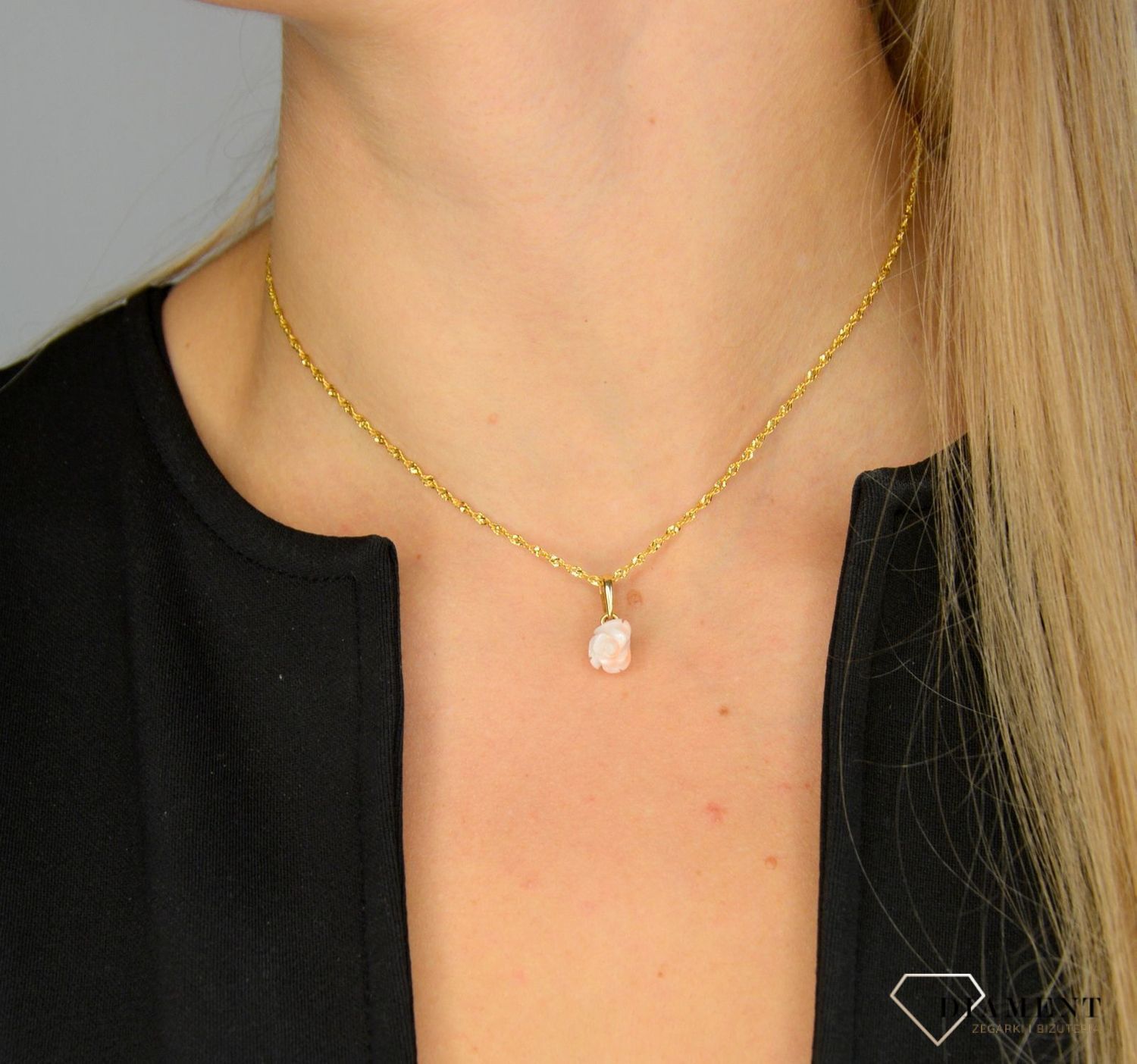 Złota zawieszka 585 koralowa różyczka DIA-ZAW-1374-585.jpg