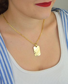 Zawieszka złota próba 585 DIA-ZAW-13752-585 – elegancka blaszka z wzorem i gładką powierzchnią idealną na grawer. Wymiary 3,5 cm x 2,0 cm, waga 3,05 g. Idealna na prezent (4).JPG