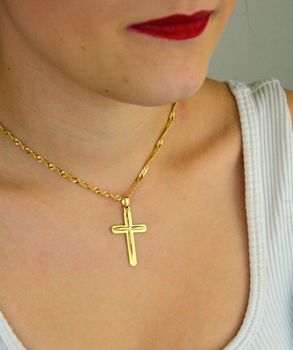 Zawieszka złota DIA-ZAW-13757-585 – krzyż zdobiony wzorem. Wymiary 4,0 cm x 2,2 cm, waga 2,06 g. Elegancka i dekoracyjna biżuteria religijna, idealna na prezent (4).JPG