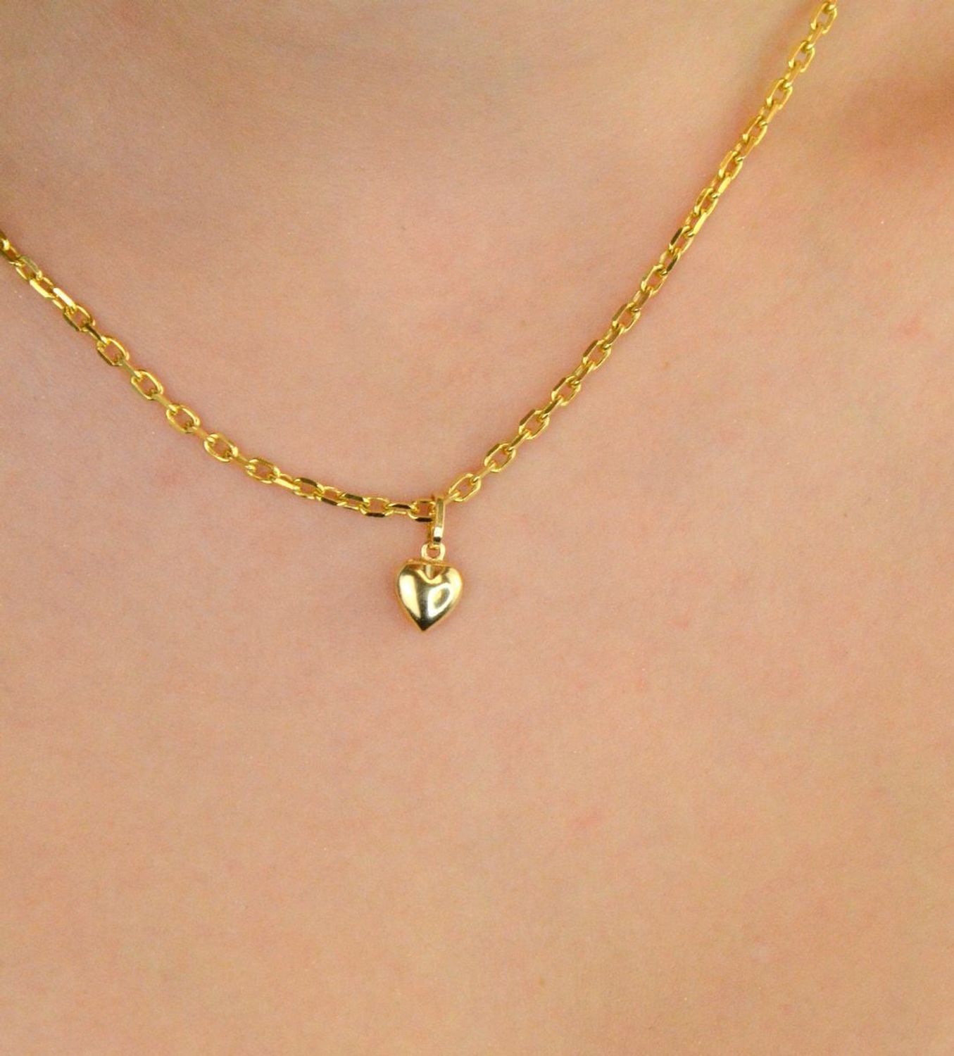 Zawieszka złota DIA-ZAW-13762-585 – małe wypukłe serce.jpg