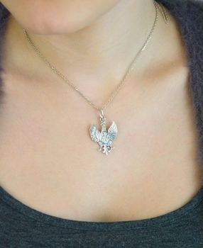 Damska srebrna zawieszka próby 925 z orłem i wizerunkiem Matki Boskiej. Elegancka i symboliczna biżuteria na co dzień i wyjątkowe okazje (5).JPG