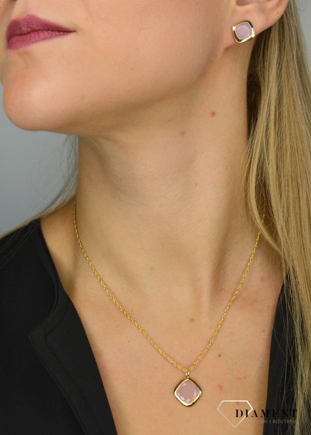 Złota zawieszka 585 kwarc różowy w kwadracie DIA-ZAW-1382-585.jpg