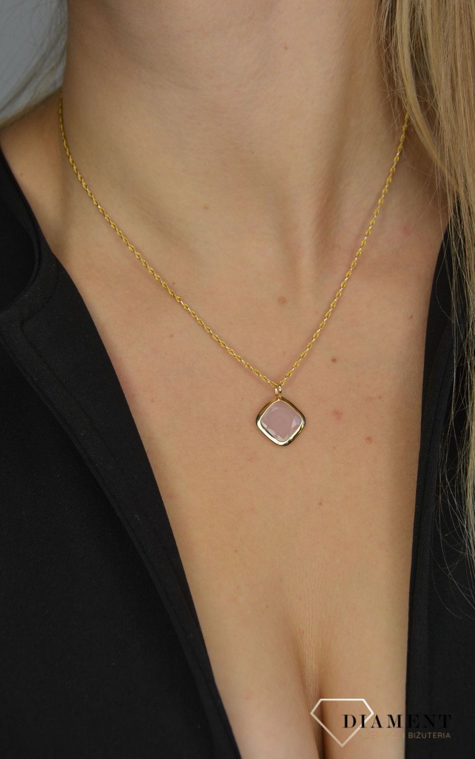 Złota zawieszka 585 kwarc różowy w kwadracie DIA-ZAW-1382-585.jpg