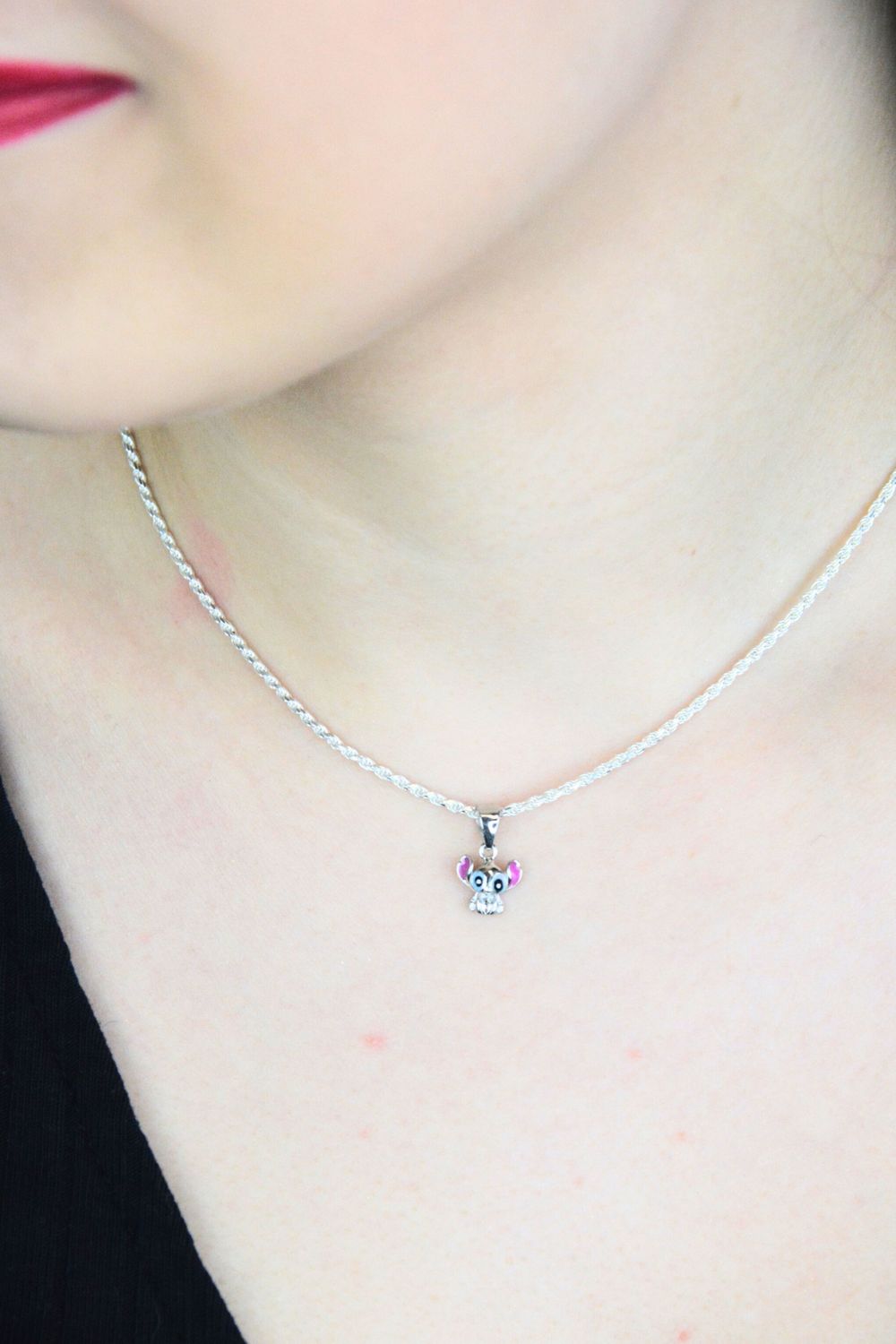 Zawieszka dziecięca srebrna Stich DIA-ZAW-13875-925 – emaliowana.jpg