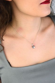 zawieszka srebrna 925 DIA-ZAW-13901-925 małe serce otwierane napis love delikatna (2).jpg