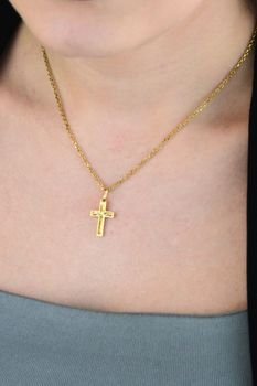 Złota zawieszka podkowa 375 – amulet szczęścia, elegancki prezent (4).jpg