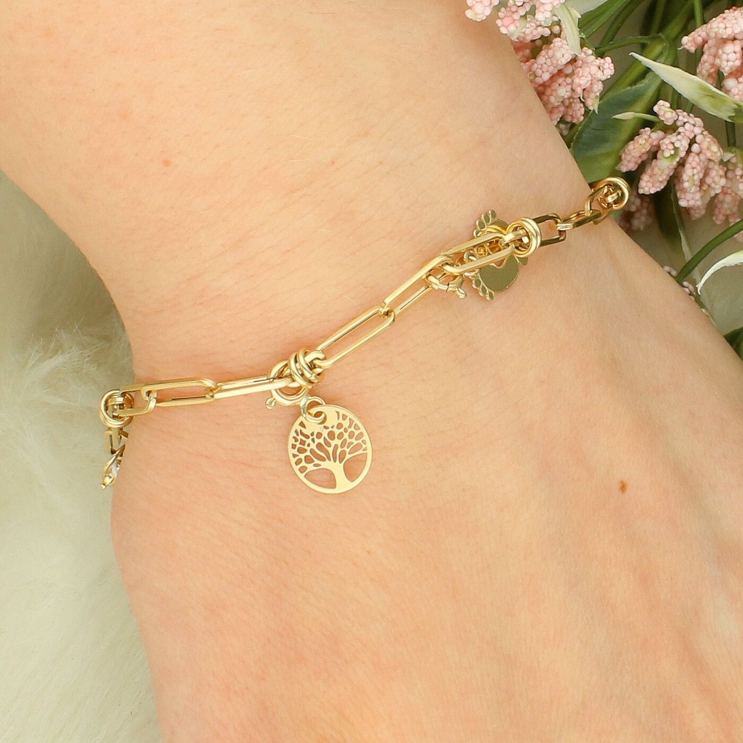 Złota zawieszkacharms Drzewko Szczęścia w kółku 585 – 0,30 g.jpg