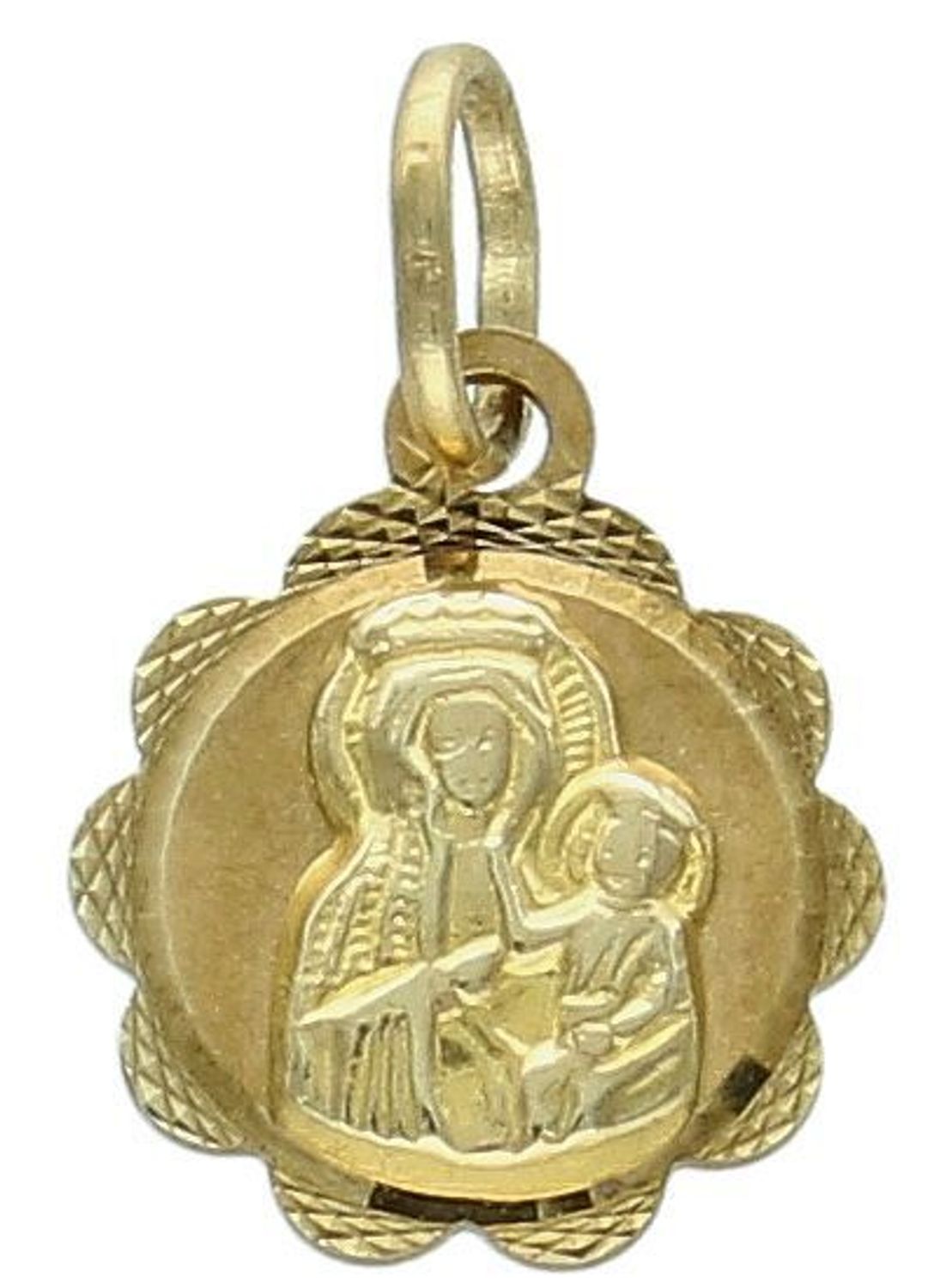 Złota zawieszka zdobiony medalik Matka Boska Częstochowska DIA-ZAW-1492-333. Medalik w oryginalnym kształcie z wizerunkiem Matki Boskiej. Religijną biżuterię wykonano z 8-karatowego żółtego 1.jpg
