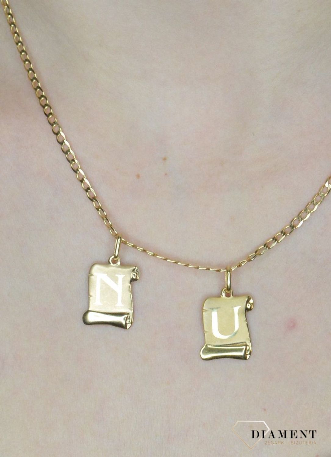 Złota zawieszka damska literka  U 333 Literka U na papirusie DIA-ZAW-1516-333.jpg