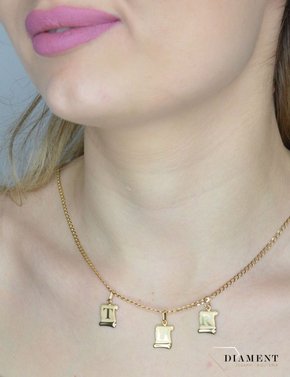 Złota zawieszka damska literka  R 333 Literka R na papirusie DIA-ZAW-1661-333.jpg