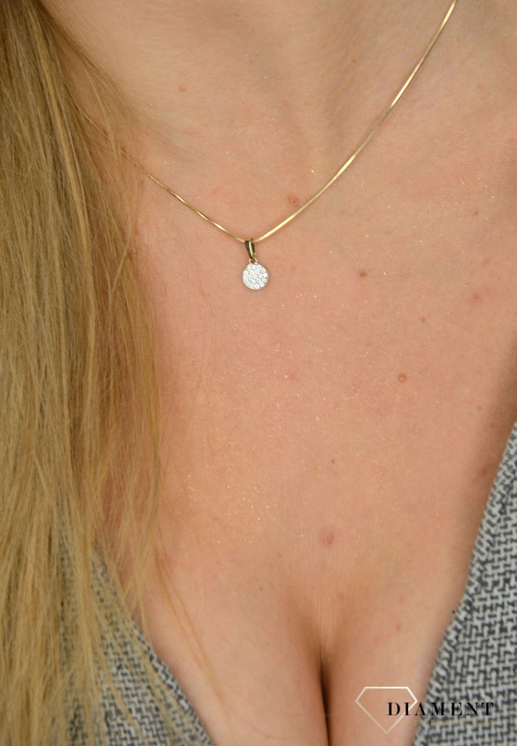 Złota zawieszka 585 z cyrkoniami DIA-ZAW-1741-585.jpg