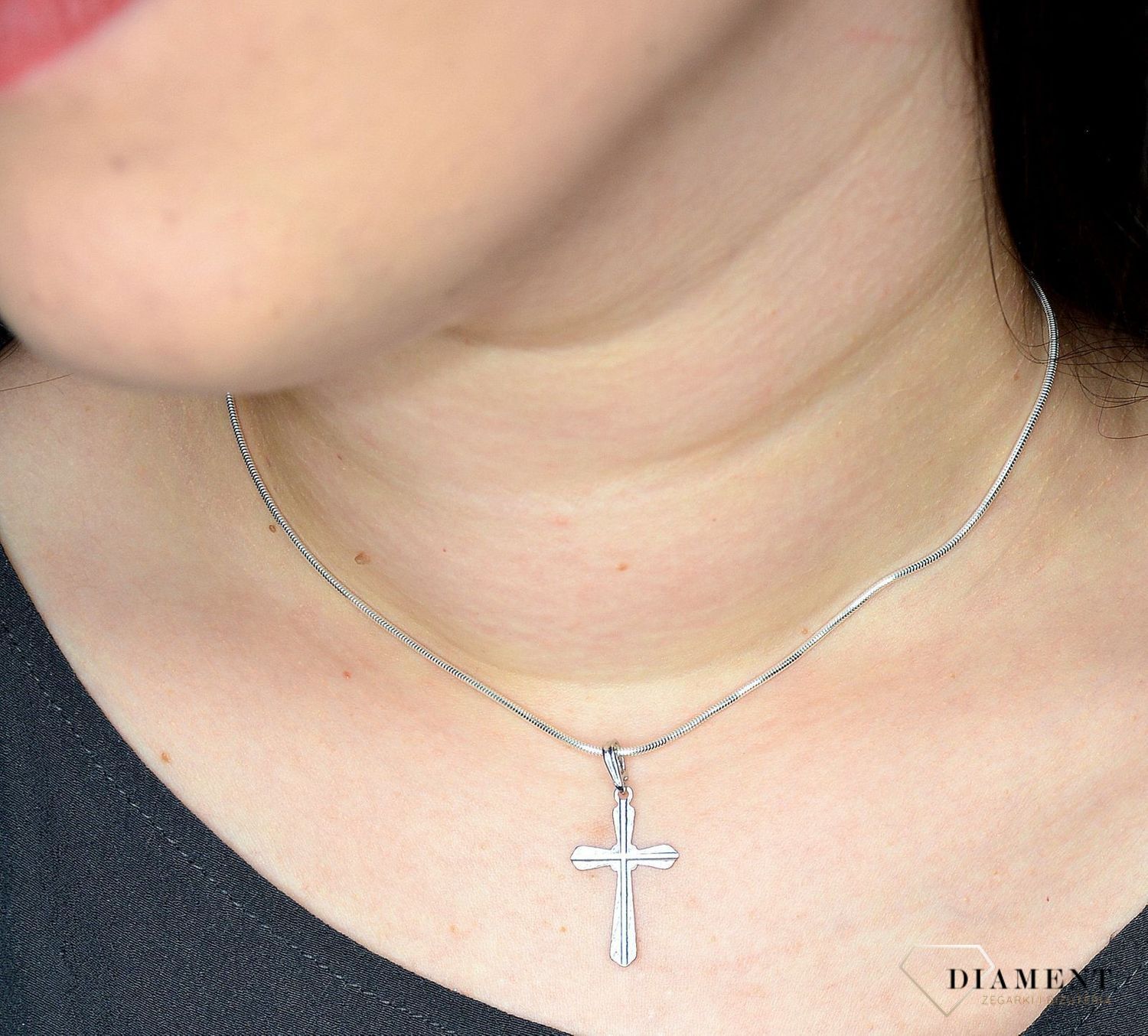 Zawieszka srebrna krzyżyk 3,5 cm DIA-ZAW-1923-925.jpg