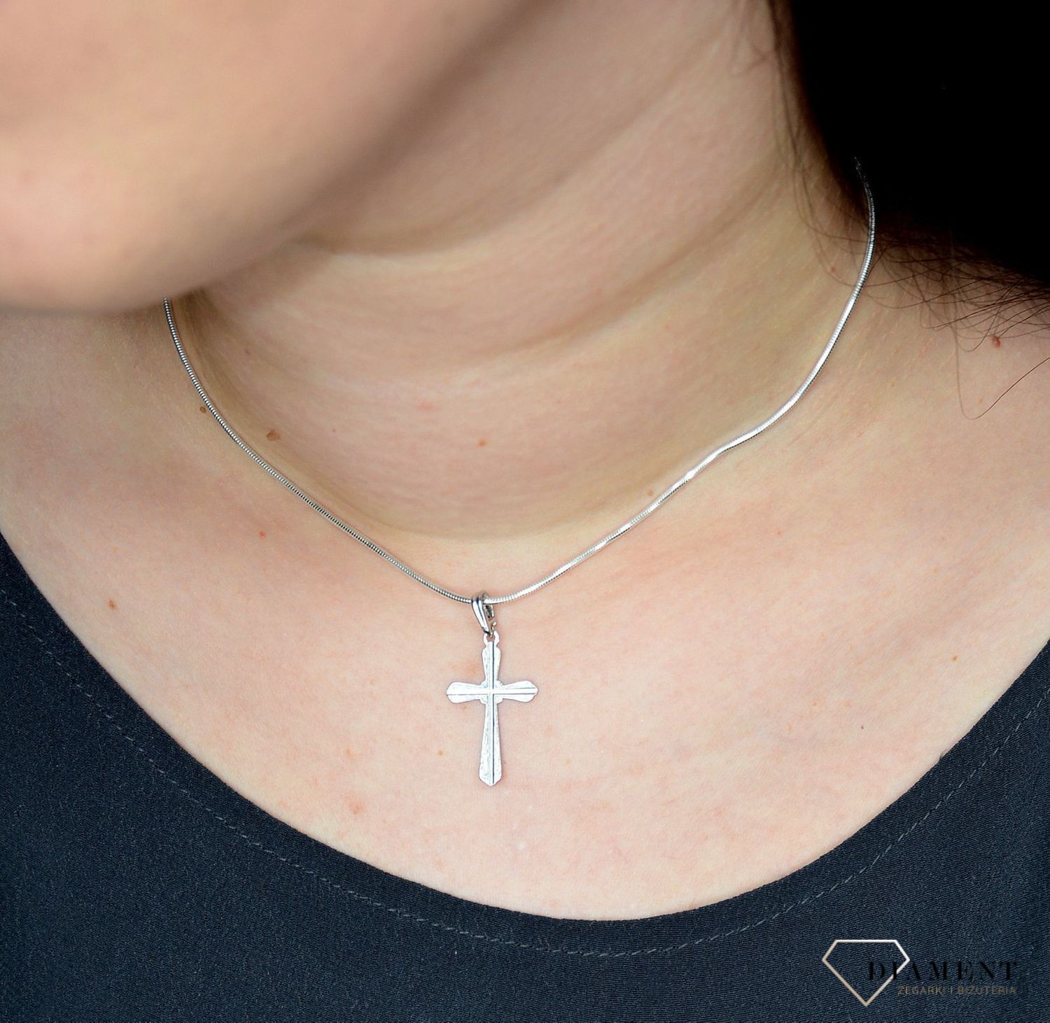 Zawieszka srebrna krzyżyk 3,5 cm DIA-ZAW-1923-925.jpg