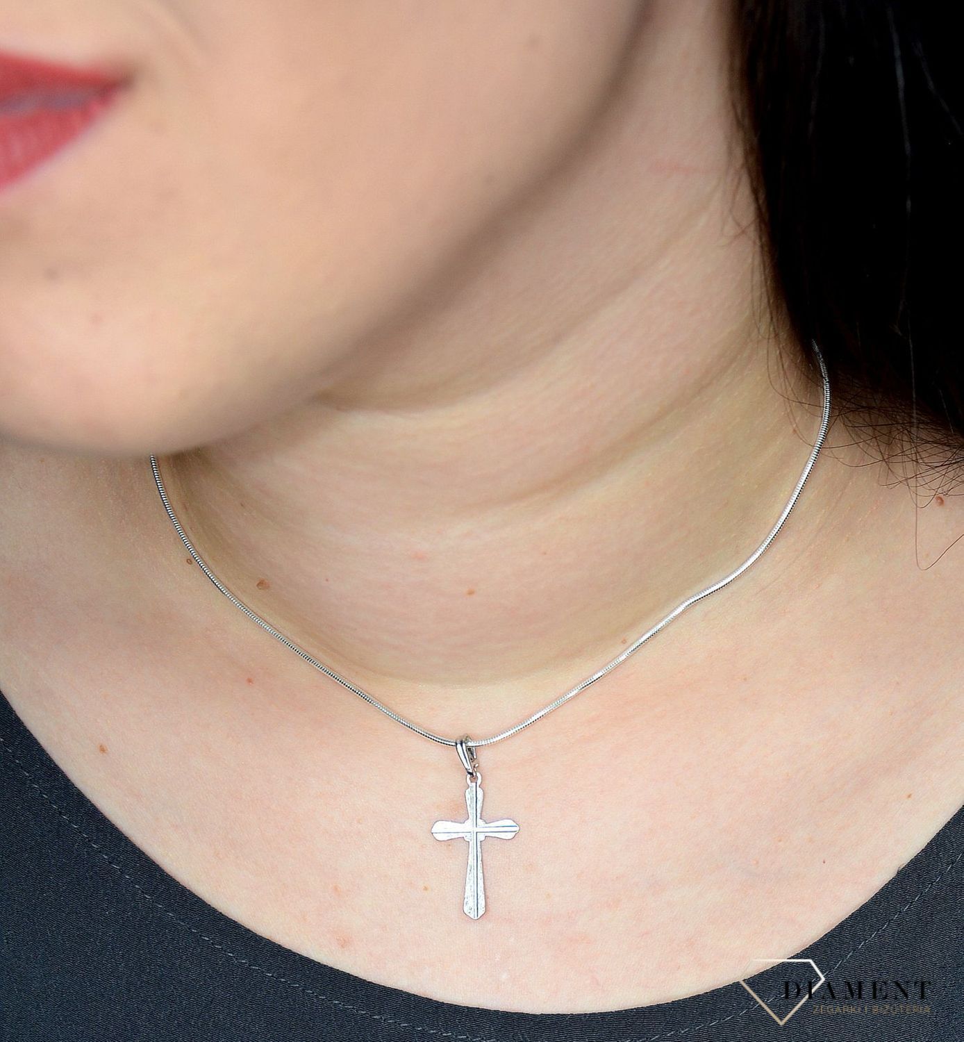 Zawieszka srebrna krzyżyk 3,5 cm DIA-ZAW-1923-925.jpg