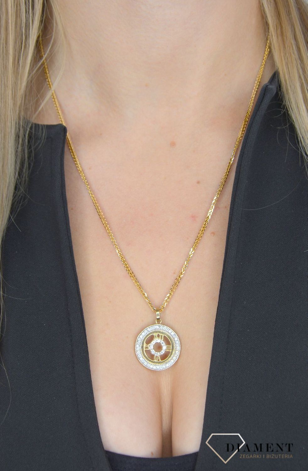 Złota zawieszka 333 koło z cyrkoniami i rzymskimi godzinami DIA-ZAW-1958-333.jpg