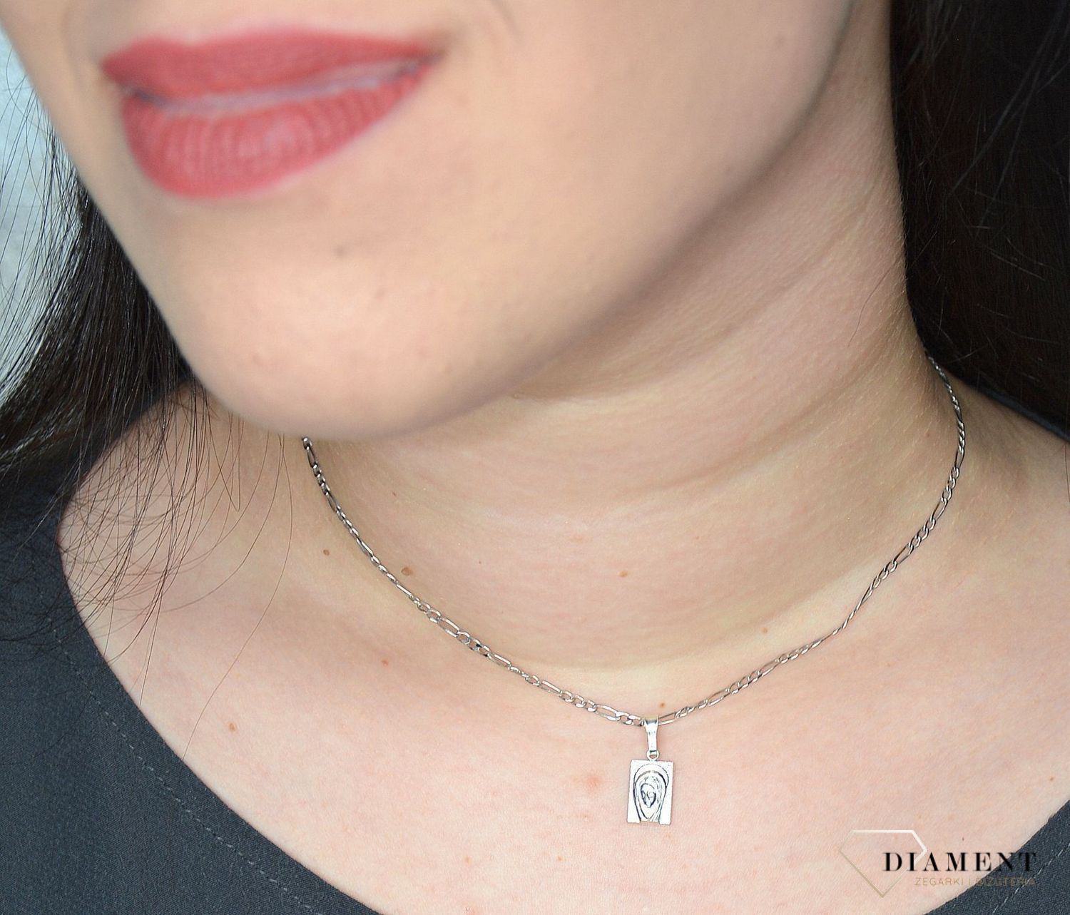 Zawieszka srebrna medalik Matka Boska z grawerem DIA-ZAW-1967-925.jpg