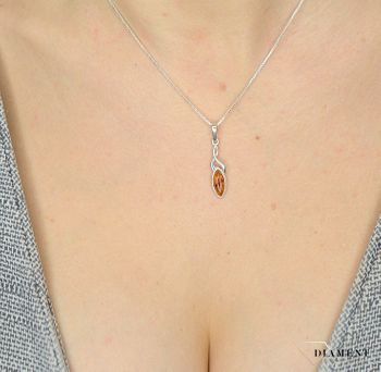 Srebrna zawieszka z bursztynem DIA-ZAW-2160K-925 (4).JPG