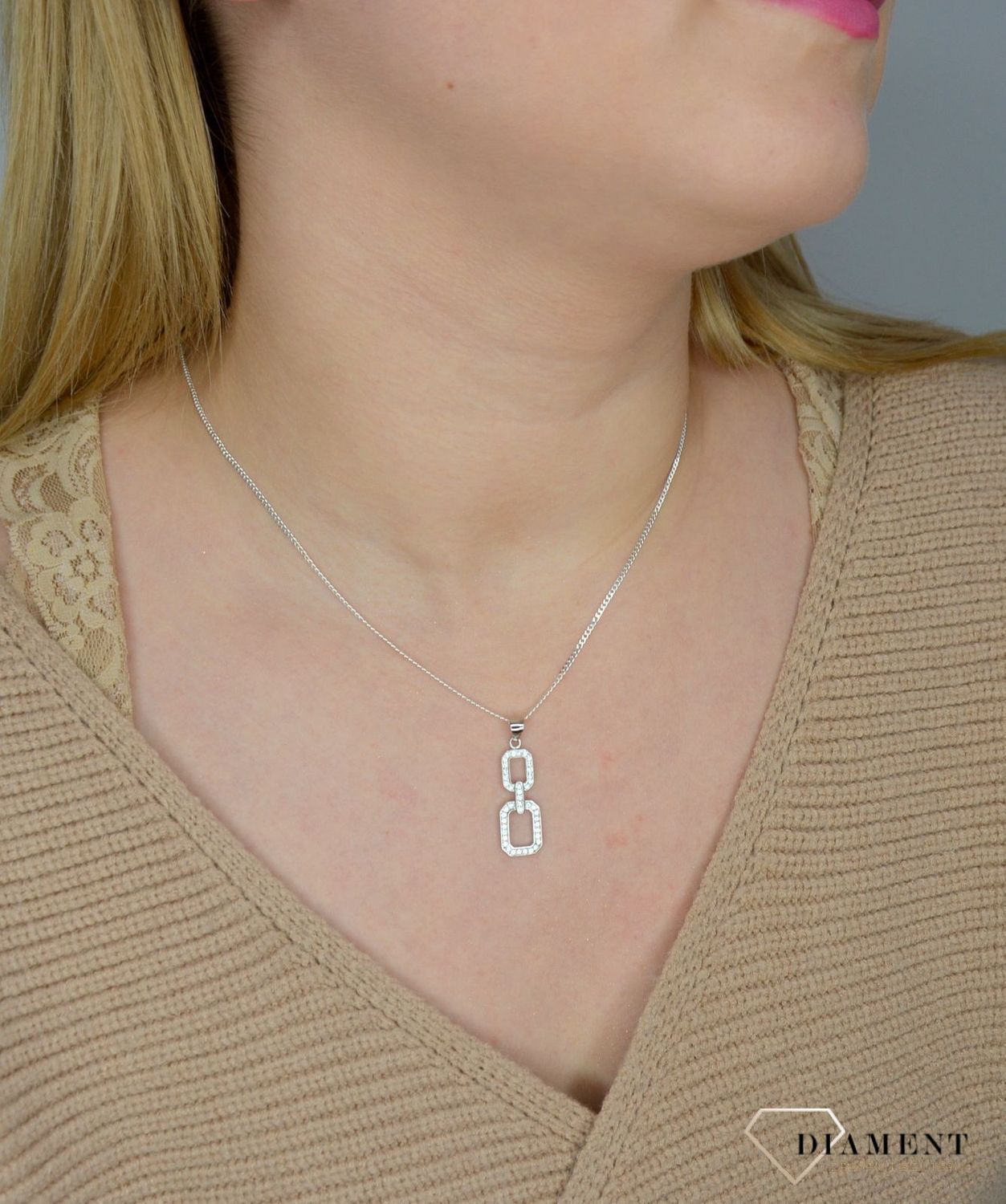 Srebrna zawieszka z cyrkonią DIA-ZAW-2283-925.jpg