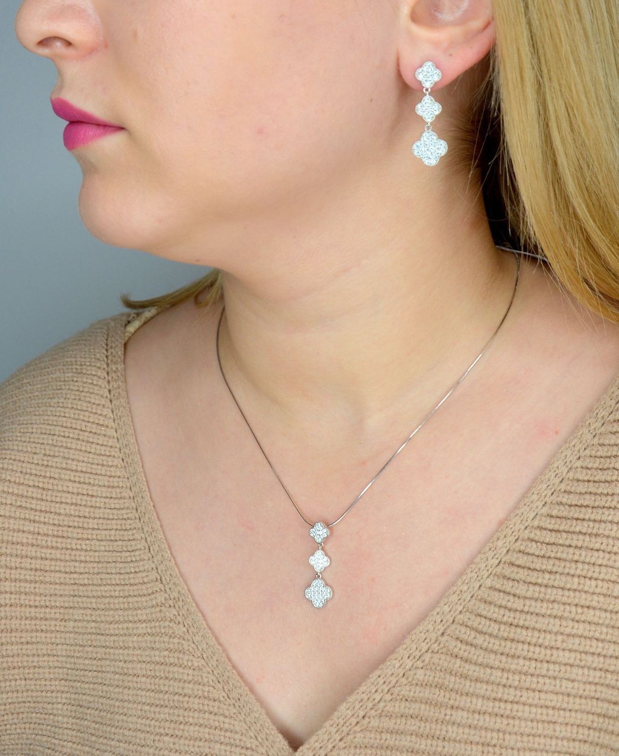 Zawieszka srebrna koniczynka DIA-ZAW-2284-925.jpg