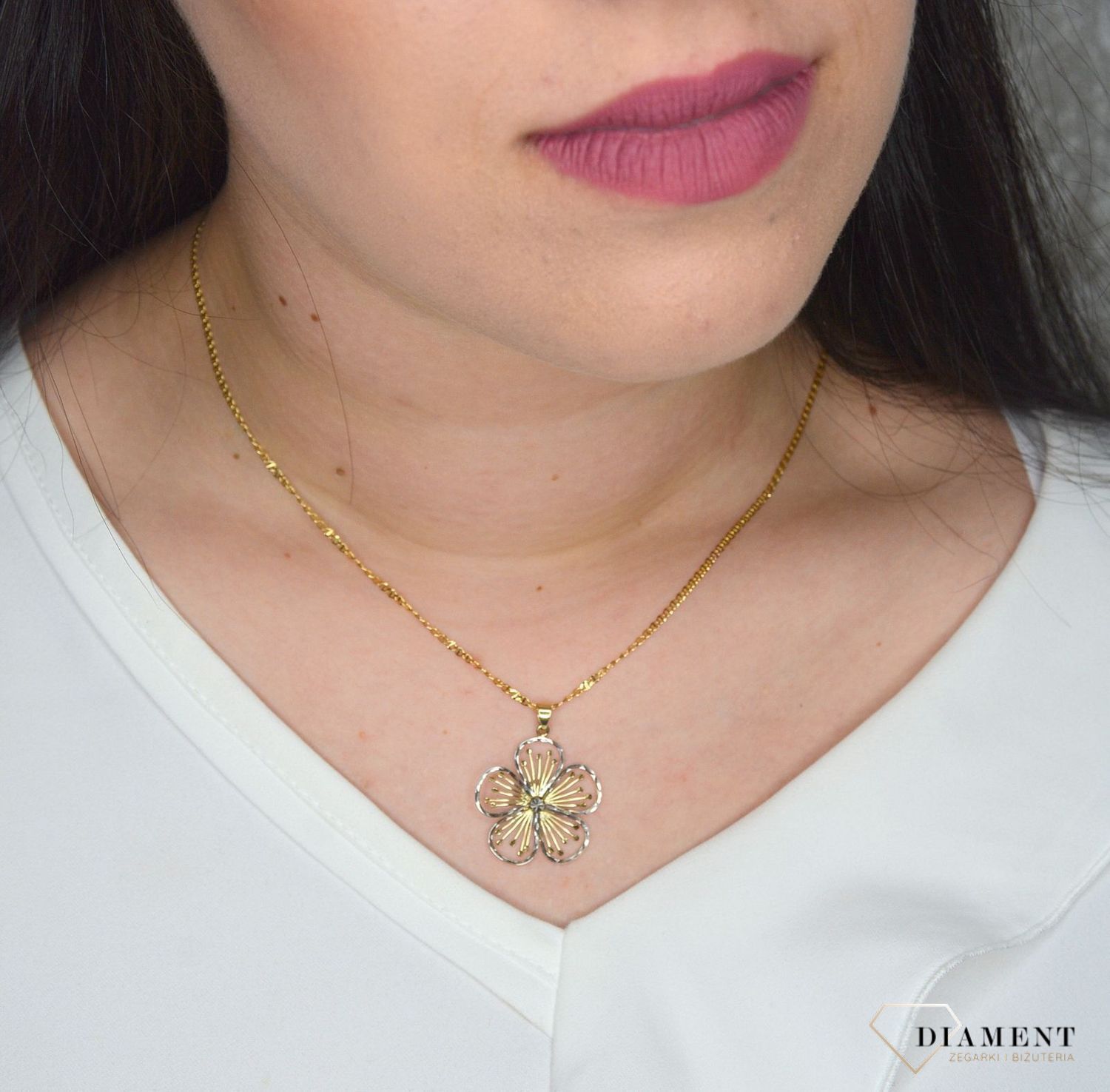 Złota zawieszka 333 kwiatek ażurowy DIA-ZAW-2405-333.jpg